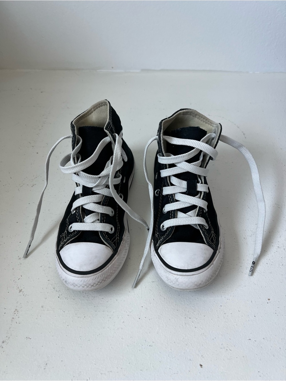 Converse Chuck Taylor All Star High Top Sneakers Kids Size 11.5